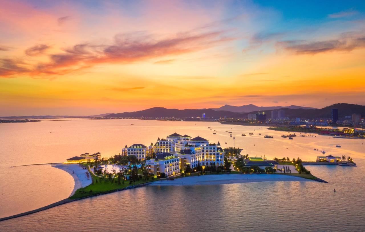วินเพิร์ล รีสอร์ต แอนด์ สปา ฮาลอง Hotel ภายนอก รูปภาพ